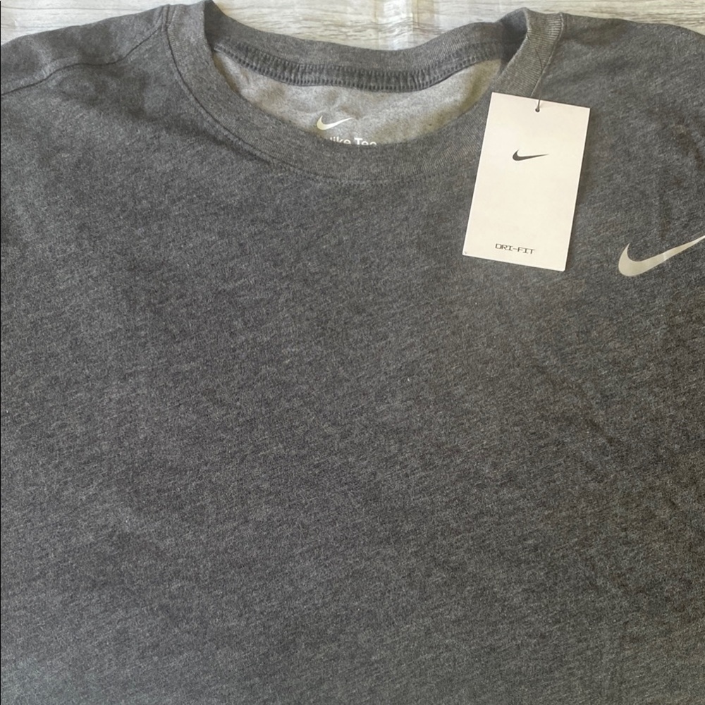 Nike Men’s Dri-Fit Gray Short Sleeve Tee Casual Comfort Sz XXL